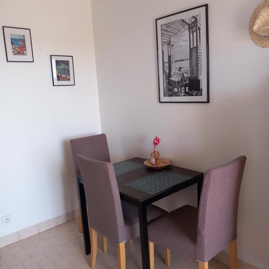Appartement Vue Mer Piscines Parking Les Coraux Agay Plage Saint-Raphaël Exterior foto