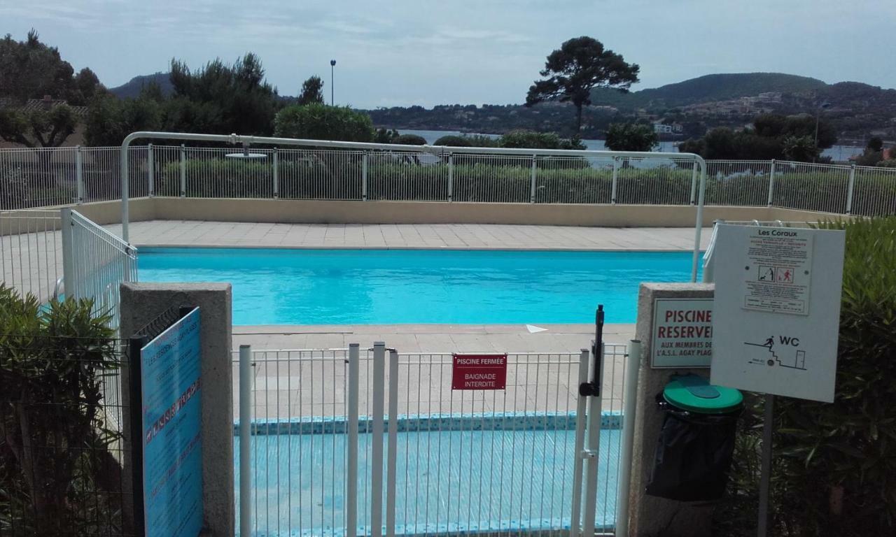 Appartement Vue Mer Piscines Parking Les Coraux Agay Plage Saint-Raphaël Exterior foto